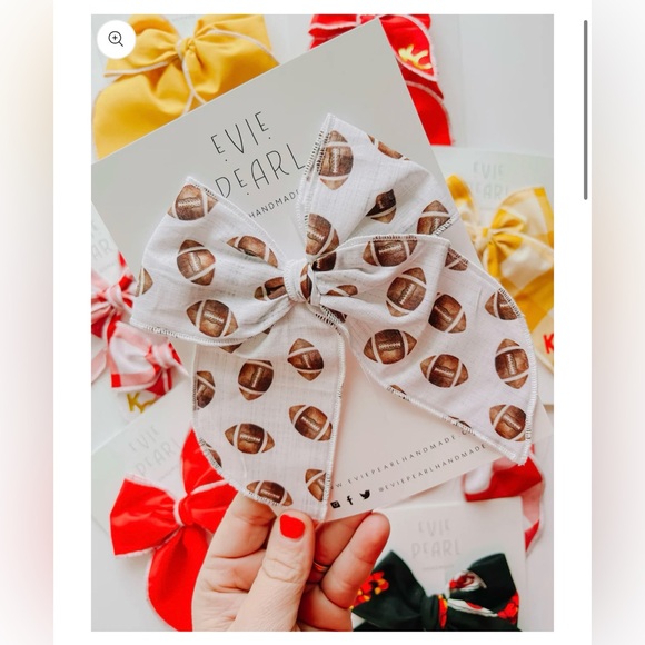 Evie Pearl Handmade Football Print Bow! NWT! 🏈 - Picture 1 of 4